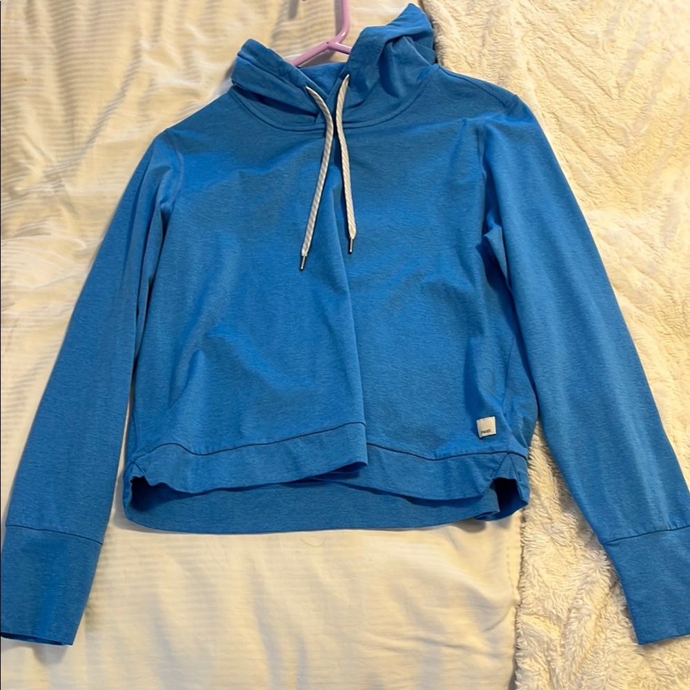 Vuori women’s hoodie